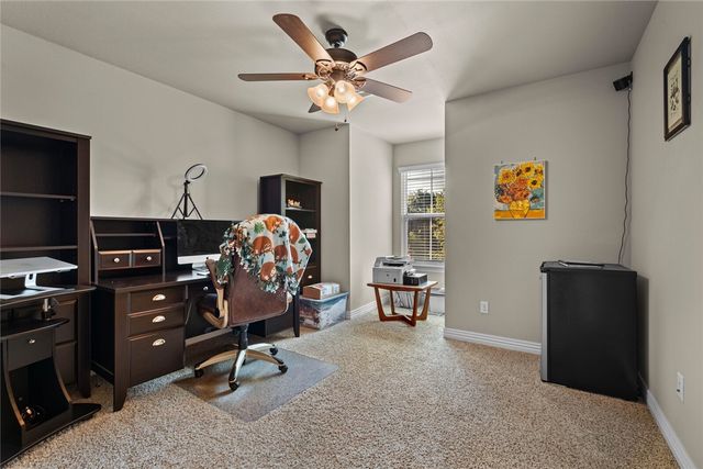4427 Mount Comfort Road, Fayetteville, AR 72704