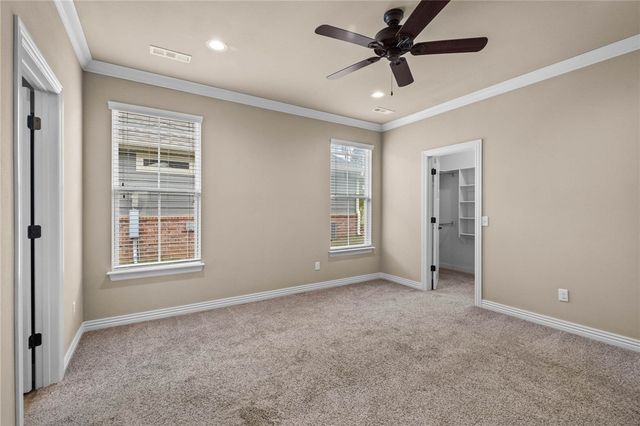 4427 Mount Comfort Road, Fayetteville, AR 72704