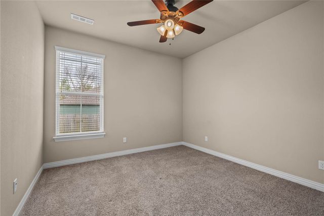 4427 Mount Comfort Road, Fayetteville, AR 72704