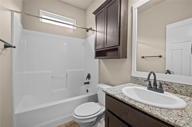 4427 Mount Comfort Road, Fayetteville, AR 72704
