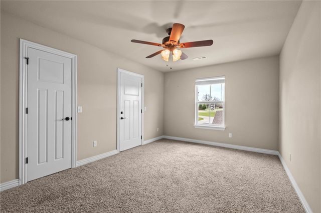4427 Mount Comfort Road, Fayetteville, AR 72704