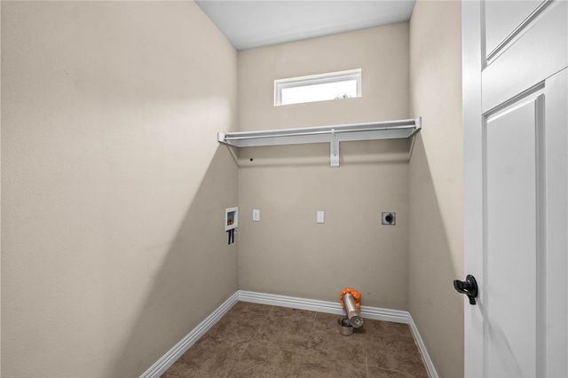 4427 Mount Comfort Road, Fayetteville, AR 72704