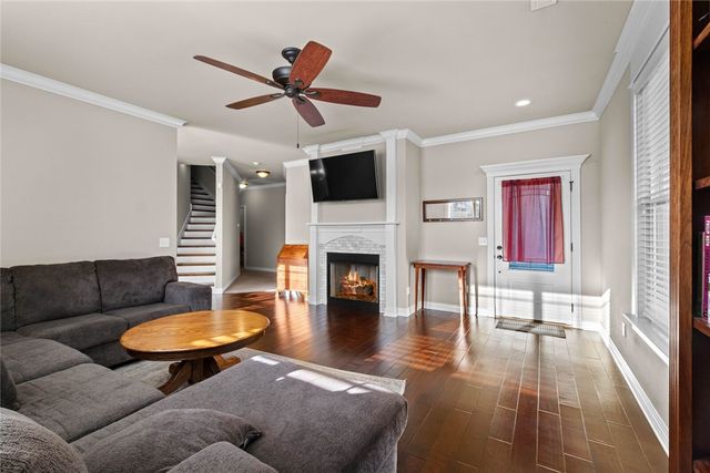 4427 Mount Comfort Road, Fayetteville, AR 72704
