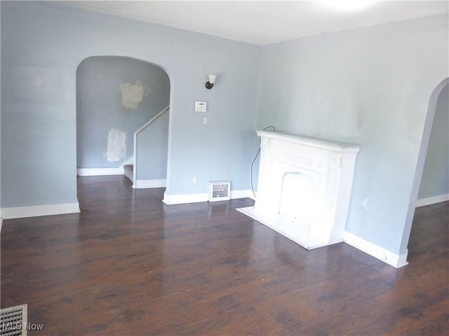 13801 Edgewood Avenue, Cleveland, OH 44105