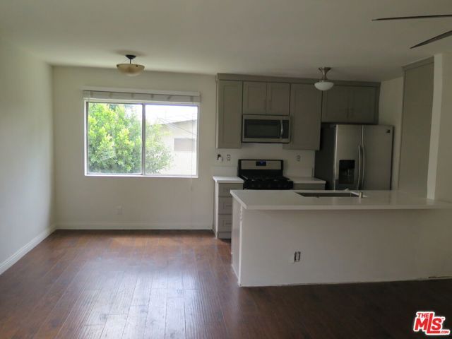 12492 Gilmore Avenue 4, Los Angeles, CA 90066