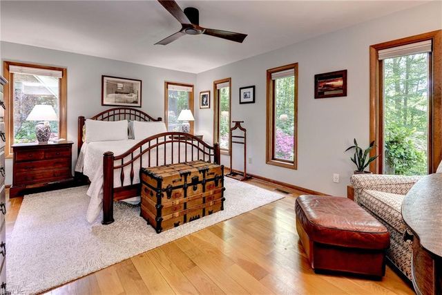 116 Tides RN, Yorktown, VA 23692