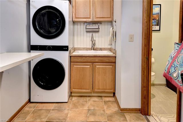 116 Tides RN, Yorktown, VA 23692