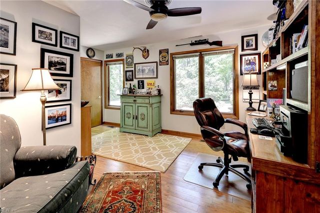 116 Tides RN, Yorktown, VA 23692