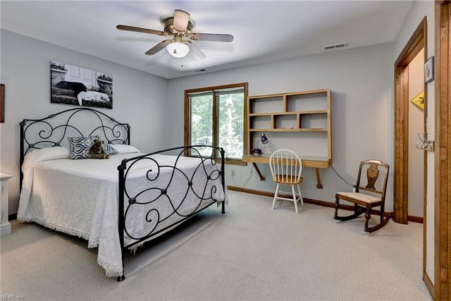 116 Tides RN, Yorktown, VA 23692