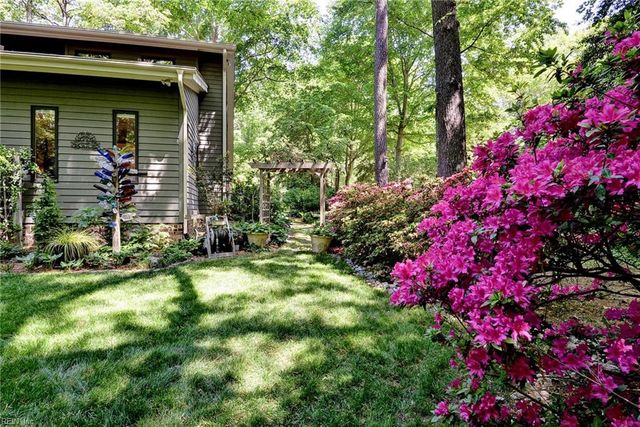 116 Tides RN, Yorktown, VA 23692