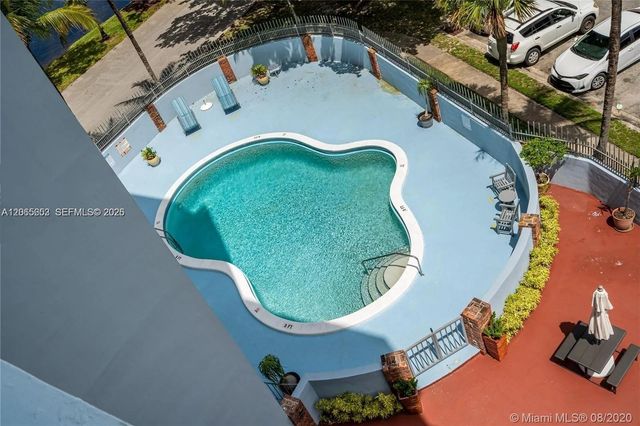 16850 S Glades Dr 5C, North Miami Beach, FL 33162