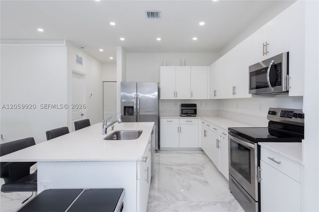 11911 SW 239th St, Homestead, FL 33032