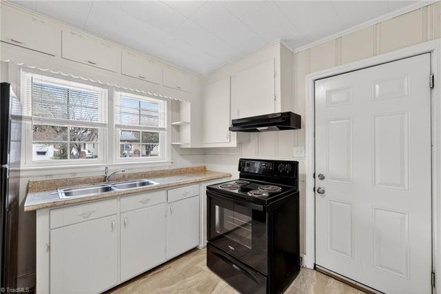 222 Charles Avenue, High Point, NC 27260