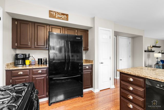 11716 Davey Drive, Huntley, IL 60142