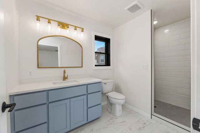 1508 Pioneer DRIVE, Holmen, WI 54636