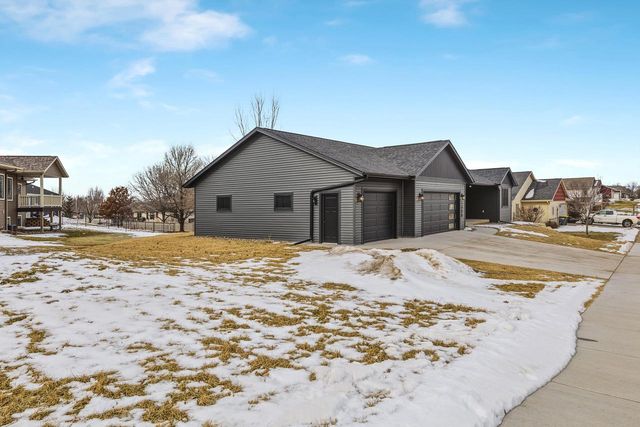 1508 Pioneer DRIVE, Holmen, WI 54636