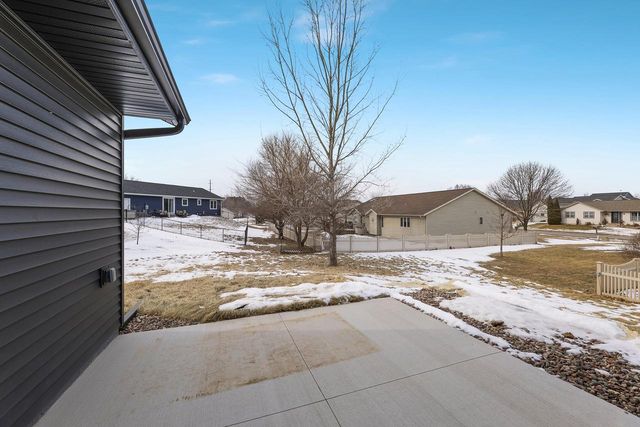 1508 Pioneer DRIVE, Holmen, WI 54636
