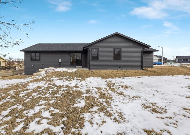 1508 Pioneer DRIVE, Holmen, WI 54636