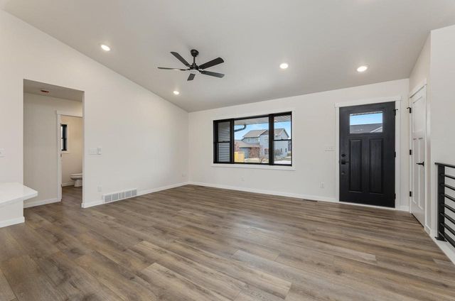 1508 Pioneer DRIVE, Holmen, WI 54636