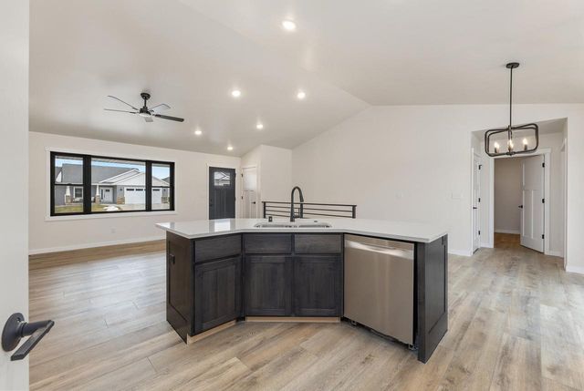 1508 Pioneer DRIVE, Holmen, WI 54636