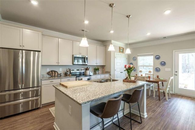 108 Leslie Court, Eatonton, GA 31024