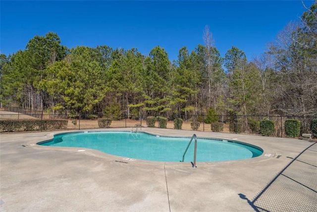 108 Leslie Court, Eatonton, GA 31024