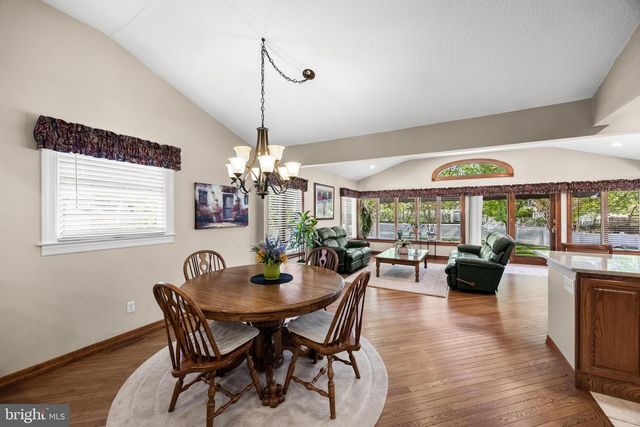 108 WEDGEWOOD DR, Cinnaminson, NJ 08077