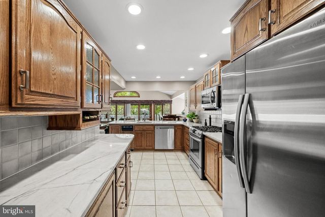 108 WEDGEWOOD DR, Cinnaminson, NJ 08077