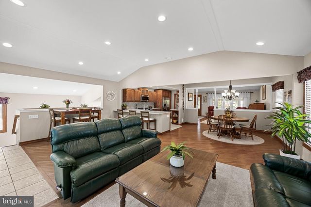 108 WEDGEWOOD DR, Cinnaminson, NJ 08077