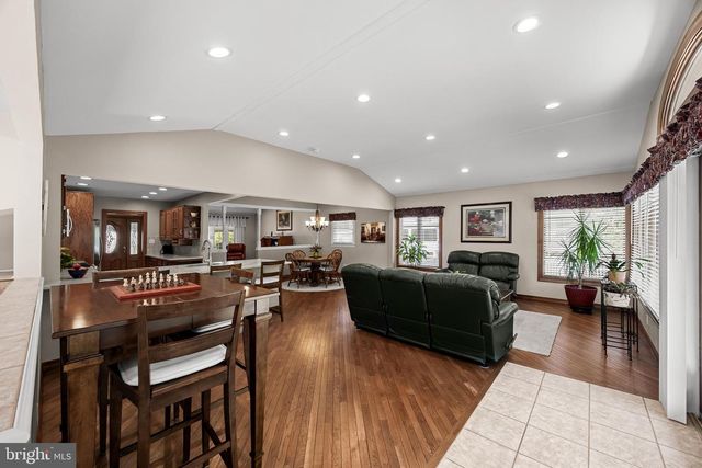 108 WEDGEWOOD DR, Cinnaminson, NJ 08077