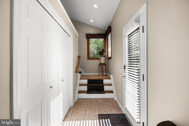 108 WEDGEWOOD DR, Cinnaminson, NJ 08077