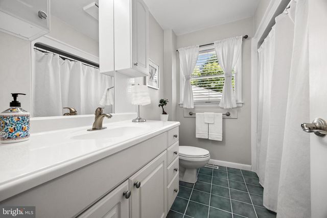 108 WEDGEWOOD DR, Cinnaminson, NJ 08077