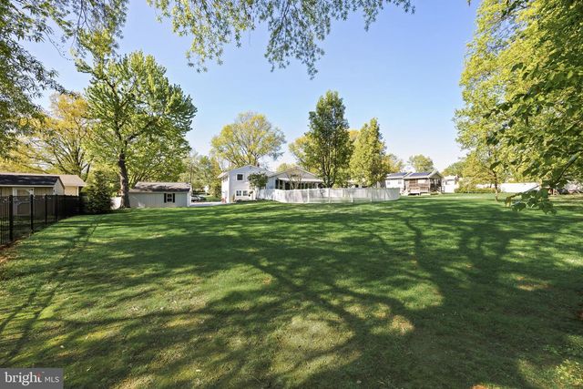 108 WEDGEWOOD DR, Cinnaminson, NJ 08077