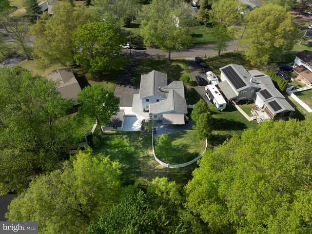 108 WEDGEWOOD DR, Cinnaminson, NJ 08077