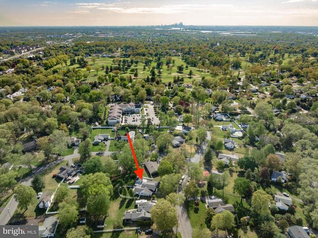 108 WEDGEWOOD DR, Cinnaminson, NJ 08077