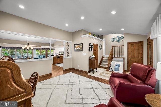 108 WEDGEWOOD DR, Cinnaminson, NJ 08077