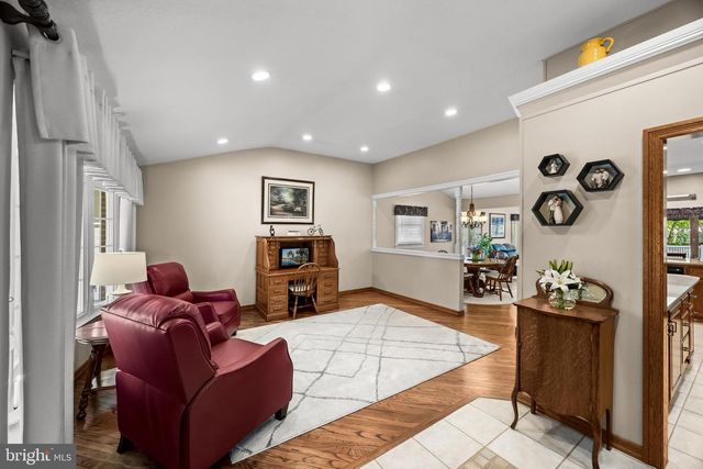 108 WEDGEWOOD DR, Cinnaminson, NJ 08077