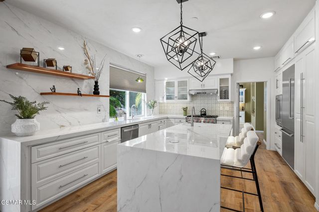 24587 Lola Lane, Newhall, CA 91321