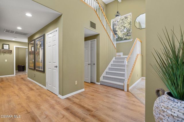 24587 Lola Lane, Newhall, CA 91321