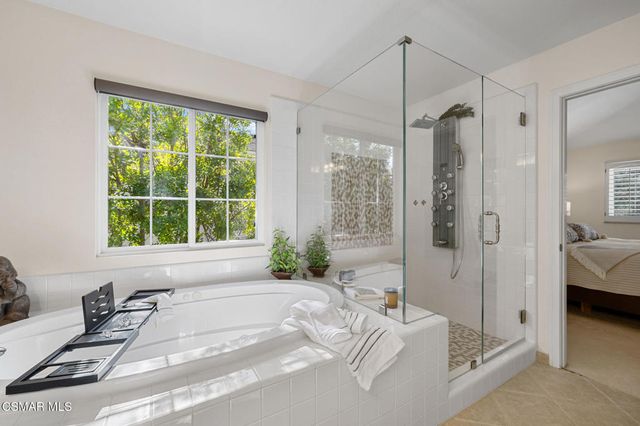 24587 Lola Lane, Newhall, CA 91321