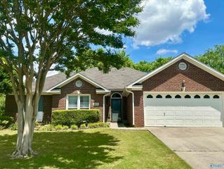 2623 Quarter Lane, Owens Cross Roads, AL 35763