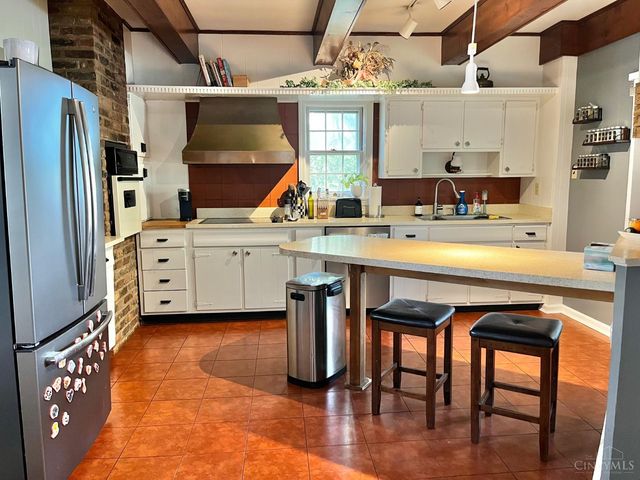 5449 Sidney Road, Cincinnati, OH 45238