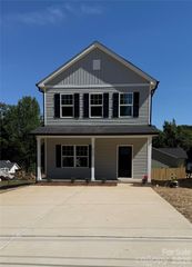620 Ratchford Avenue, Gastonia, NC 28054