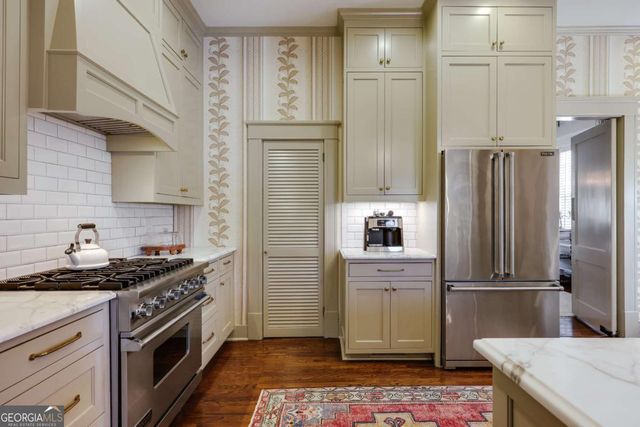 230 Woodlawn Avenue, Athens, GA 30606