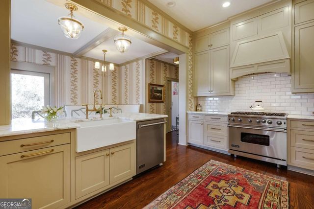 230 Woodlawn Avenue, Athens, GA 30606