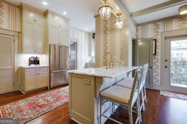 230 Woodlawn Avenue, Athens, GA 30606