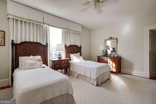 230 Woodlawn Avenue, Athens, GA 30606