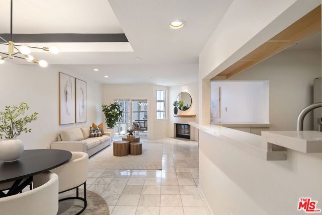 171 N Church Lane 619, Los Angeles, CA 90049