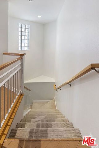 171 N Church Lane 619, Los Angeles, CA 90049