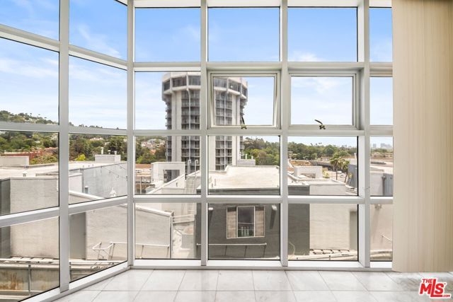 171 N Church Lane 619, Los Angeles, CA 90049